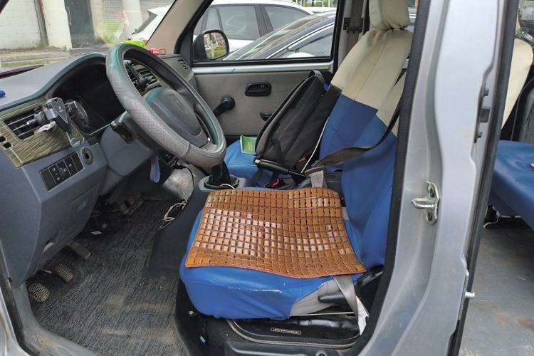 Used Jinbei Hiace X30 2020 1.5L Super-Comfortable Version China VI Standard SWC15M Left Front Seat
