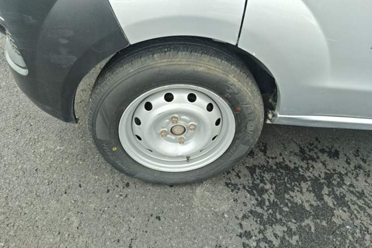 Used Jinbei Hiace X30 2020 1.5L Van Super-Enjoyment Model China VI Standard SWC15M Left Front Wheel Hub