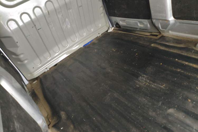 Used Jinbei Hiace X30 2020 1.5L Van Super-Enjoyment Model China VI Standard SWC15M Left Rear Seat