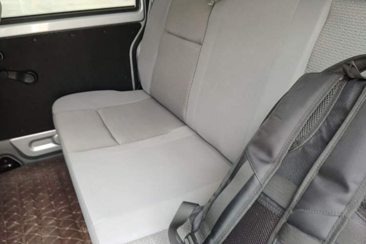 Used Jinbei Hiace X30 2020 1.5L Super-Comfortable Version China VI Standard SWC15M Left Rear Seat