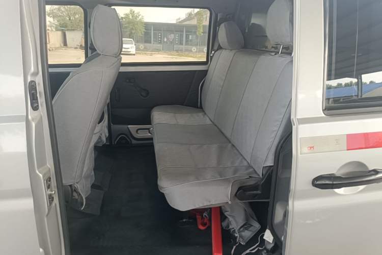 Used Jinbei Hiace X30 2020 1.5L Van Super-Enjoyment Model China VI Standard SWC15M Left Rear Seat