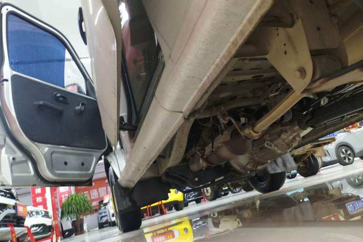 Used Jinbei Hiace X30 2020 1.5L Van Super-Enjoyment Model China VI Standard SWC15M Left Side Sill