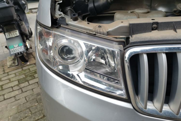 Used Jinbei Hiace X30 2020 1.5L Van Super-Enjoyment Model China VI Standard SWC15M Right Front Headlight
