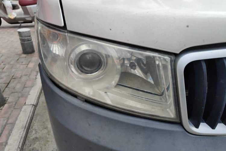Used Jinbei Hiace X30 2020 1.5L Van Super-Enjoyment Model China VI Standard SWC15M Right Front Headlight