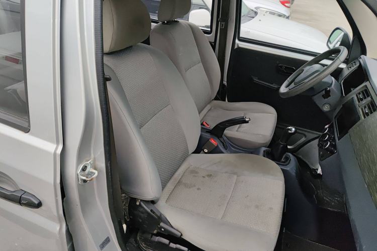 Used Jinbei Hiace X30 2020 1.5L Super-Comfortable Version China VI Standard SWC15M Right Front Seat