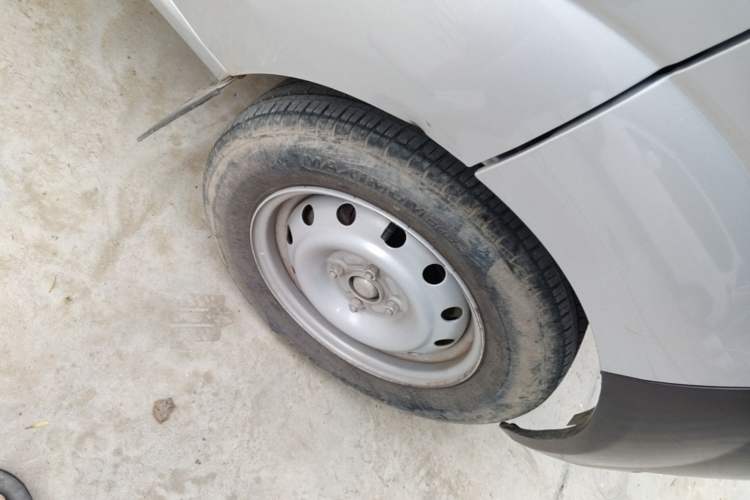 Used Jinbei Hiace X30 2020 1.5L Super-Comfortable Version China VI Standard SWC15M Right Front Wheel Hub