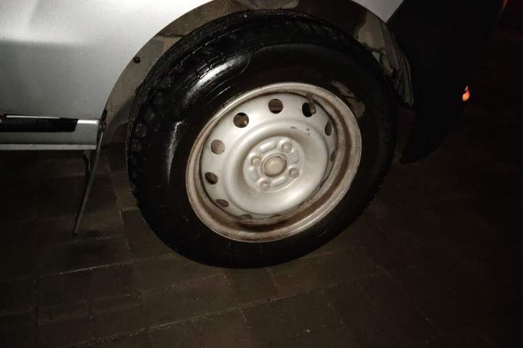Used Jinbei Hiace X30 2020 1.5L Van Super-Enjoyment Model China VI Standard SWC15M Right Front Wheel Hub