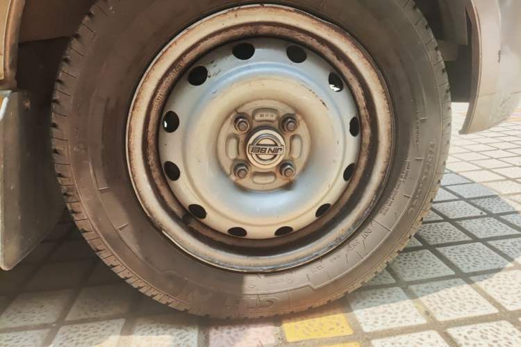 Used Jinbei Hiace X30  Right Front Wheel Hub