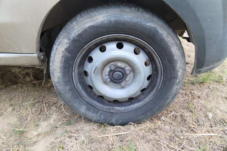 Used Jinbei Hiace X30  Right Front Wheel Hub