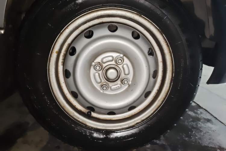 Used Jinbei Hiace X30 2020 1.5L Van Super-Enjoyment Model China VI Standard SWC15M Right Front Wheel Hub