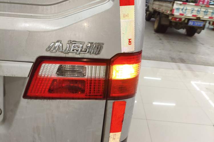 Used Jinbei Hiace X30 2020 1.5L Van Super-Enjoyment Model China VI Standard SWC15M Right Rear Taillight