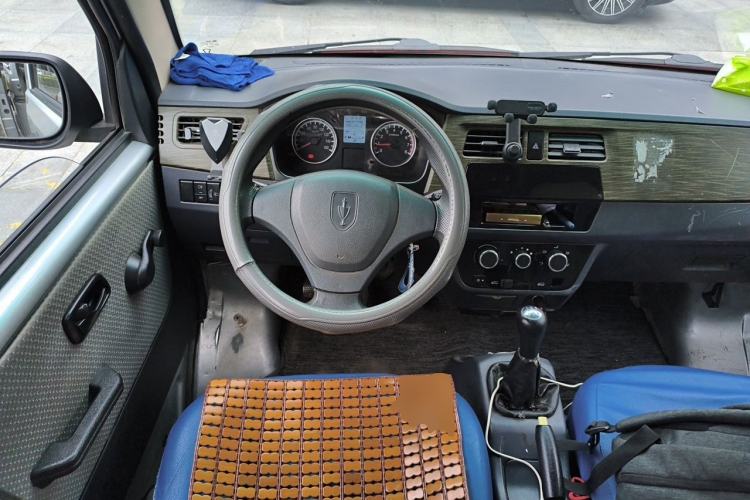Used Jinbei Hiace X30 2020 1.5L Super-Comfortable Version China VI Standard SWC15M Steering Wheel