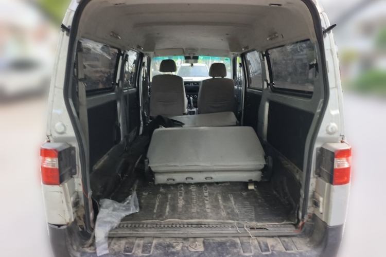 Used Jinbei Hiace X30 2020 1.5L Super-Comfortable Version China VI Standard SWC15M Trunk