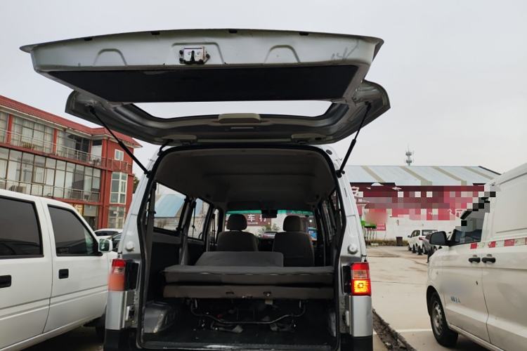 Used Jinbei Hiace X30 2020 1.5L Super-Comfortable Version China VI Standard SWC15M Trunk