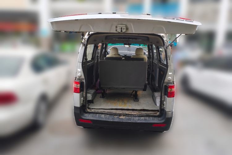 Used Jinbei Hiace X30 2020 1.5L Super-Comfortable Version China VI Standard SWC15M Trunk