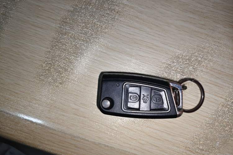 Used Jinbei Hiace X30 2020 1.5L Van Super-Enjoyment Model China VI Standard SWC15M Vehicle Key