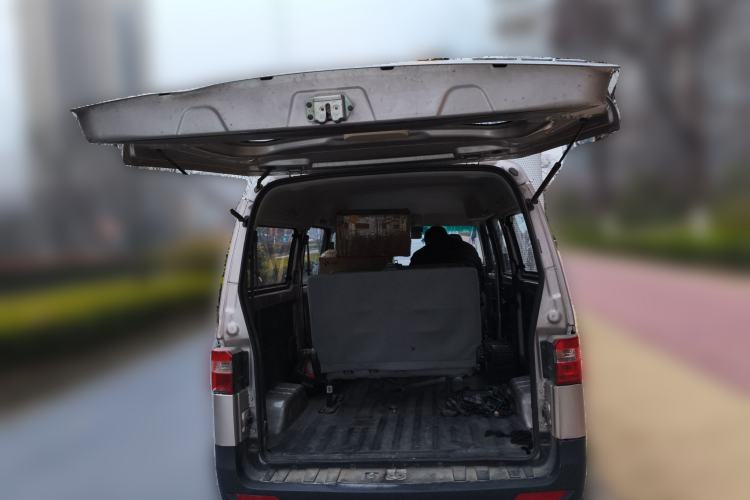 Used Jinbei Hiace X30 2020 1.5L Super-Comfortable Version China VI Standard SWC15M Trunk