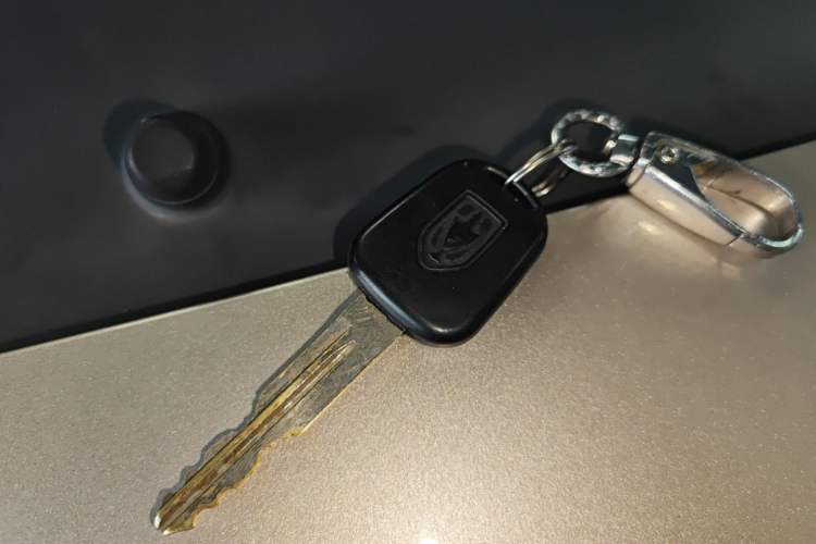 Used Jinbei Hiace X30 2020 1.5L Van Super-Enjoyment Model China VI Standard SWC15M Vehicle Key