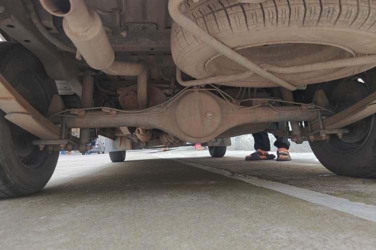 Used Jinbei Hiace X30 2020 1.5L Super-Comfortable Version China VI Standard SWC15M Chassis Rear