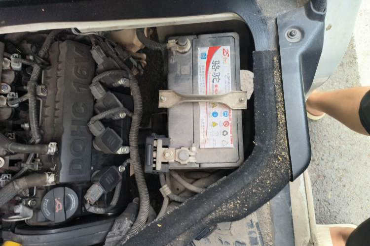 Used Jinbei Hiace X30 2020 1.5L Van Super-Enjoyment Model China VI Standard SWC15M Engine Bay Left