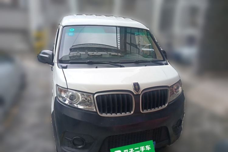 Used Jinbei Hiace X30 2020 1.5L Van Super-Enjoyment Model China VI Standard SWC15M Front
