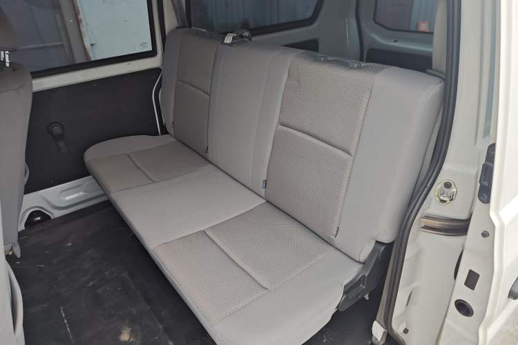 Used Jinbei Hiace X30 2020 1.5L Super-Comfortable Version China VI Standard SWC15M Interior 1
