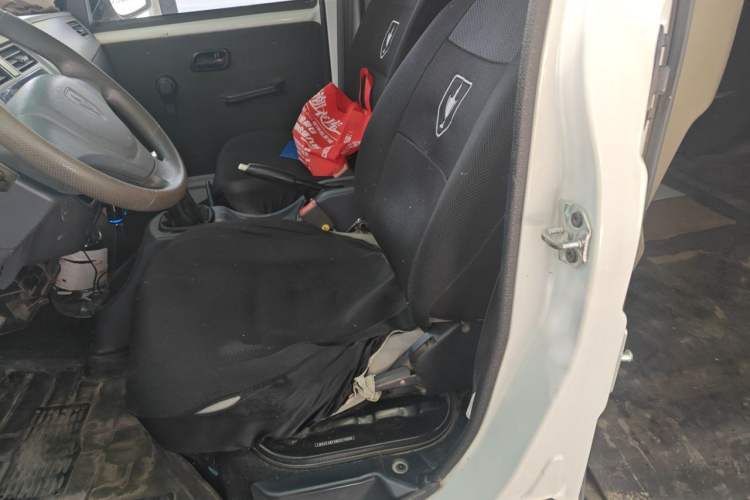 Used Jinbei Hiace X30 2020 1.5L Van Super-Enjoyment Model China VI Standard SWC15M Interior 4
