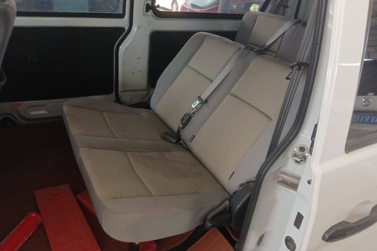 Used Jinbei Hiace X30 2020 1.5L Super-Comfortable Version China VI Standard SWC15M Left Rear Seat