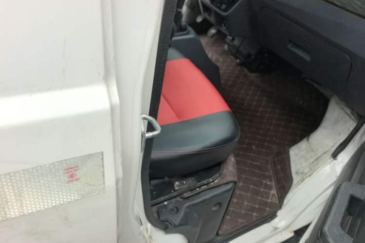 Used Jinbei Hiace X30 2020 1.5L Van Super-Enjoyment Model China VI Standard SWC15M Right Front Seat