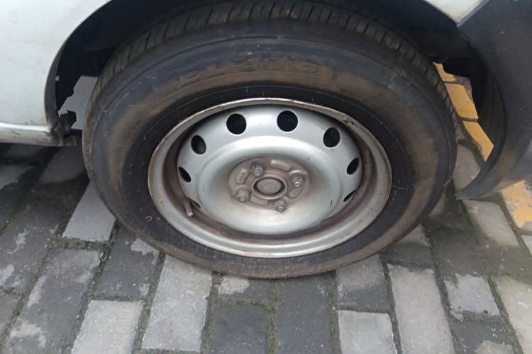 Used Jinbei Hiace X30 2020 1.5L Van Super-Enjoyment Model China VI Standard SWC15M Right Front Wheel Hub