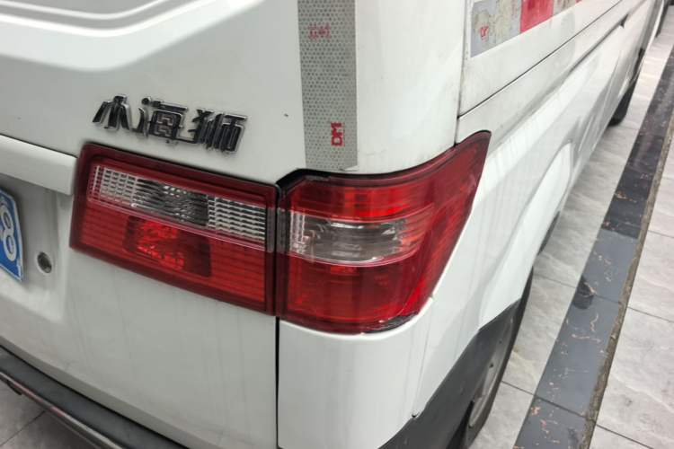 Used Jinbei Hiace X30 2020 1.5L Van Super-Enjoyment Model China VI Standard SWC15M Right Rear Taillight