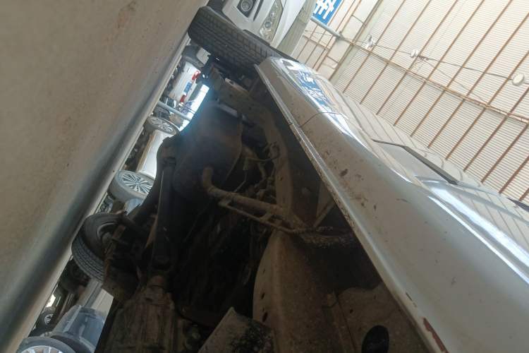 Used Jinbei Hiace X30 2020 1.5L Super-Comfortable Version China VI Standard SWC15M Right Side Sill