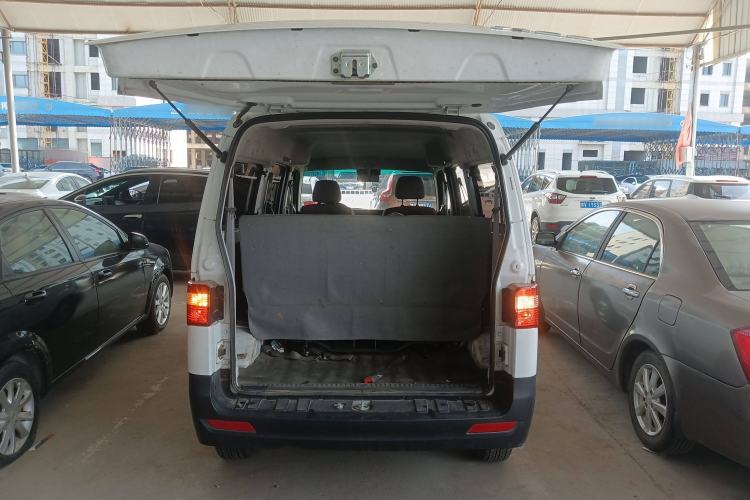 Used Jinbei Hiace X30 2020 1.5L Super-Comfortable Version China VI Standard SWC15M Trunk