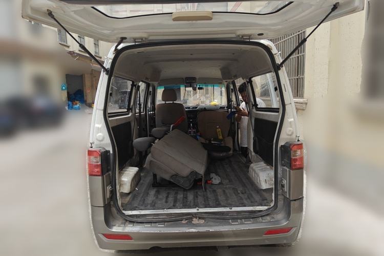 Used Jinbei Hiace X30 2020 1.5L Super-Comfortable Version China VI Standard SWC15M Trunk
