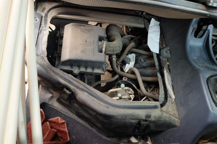 Used Jinbei Hiace X30 2020 1.5L Van Super-Enjoyment Model China VI Standard SWC15M Engine Bay Right