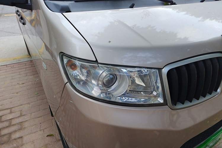 Used Jinbei Hiace X30 2020 1.5L Van Super-Enjoyment Model China VI Standard SWC15M Right Front Headlight