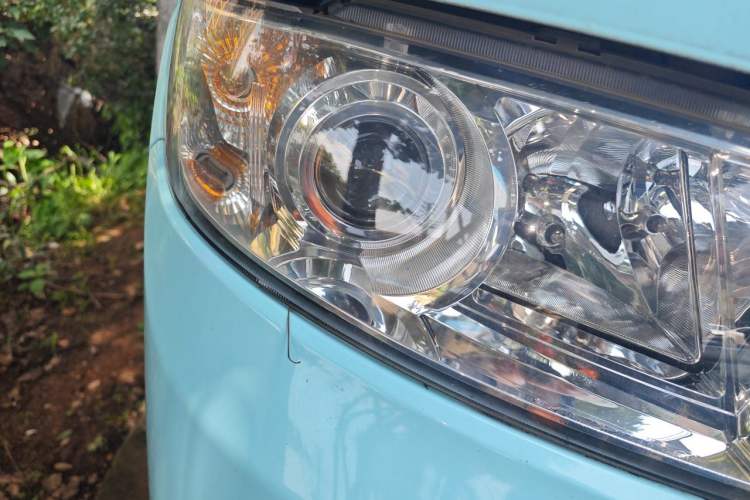 Used Jinbei Hiace X30 2021 1.5L Standard Version Air-Conditioner-Free Van China VI Emission Standard SWC15M Right Front Headlight