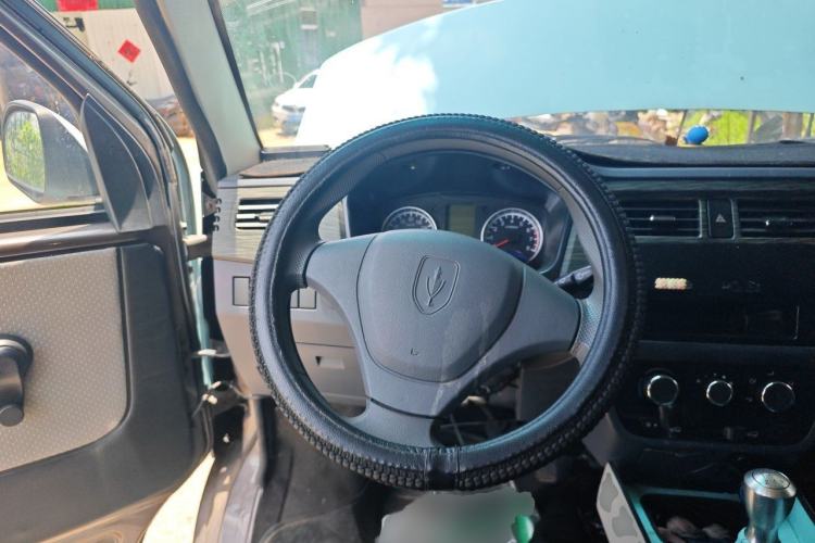 Used Jinbei Hiace X30 2021 1.5L Standard Version Air-Conditioner-Free Van China VI Emission Standard SWC15M Steering Wheel