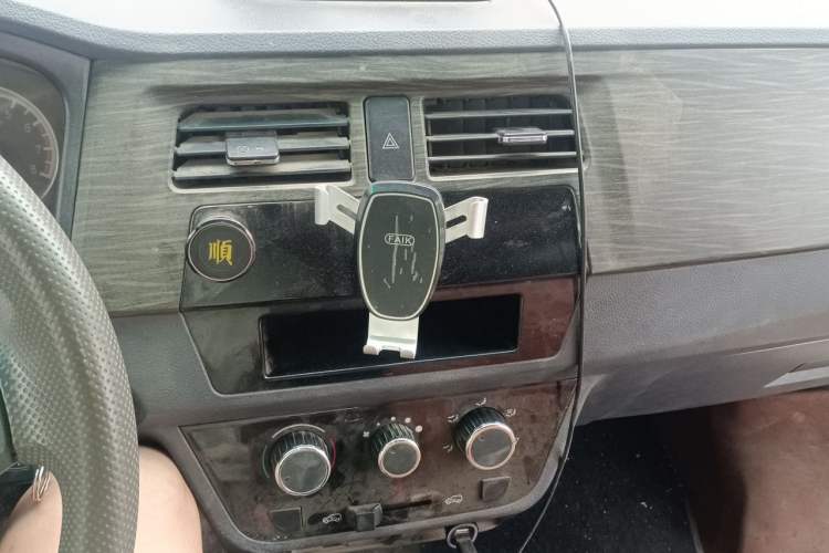 Used Jinbei Hiace X30 2021 1.5L Standard Version Air-Conditioning-Free Bus China VI Emission Standard SWC15M Audio And AC Panel
