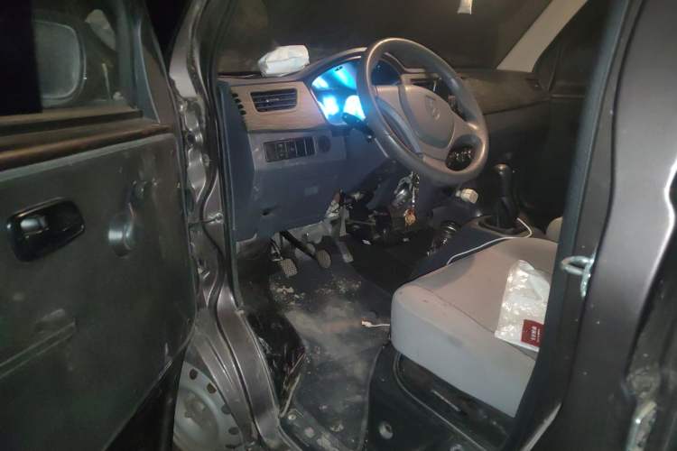 Used Jinbei Hiace X30 2021 1.5L Wealthy Single-Steaming Air-Conditioned Version Bus China VI Standard SWC15M Driver Seat