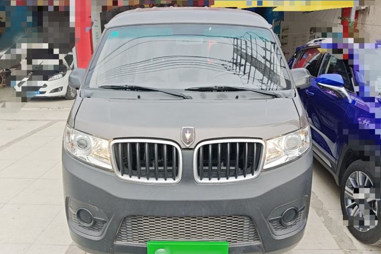 Used Jinbei Hiace X30 2021 1.5L Wealthy Edition Bus China VI Standard SWC15M Front