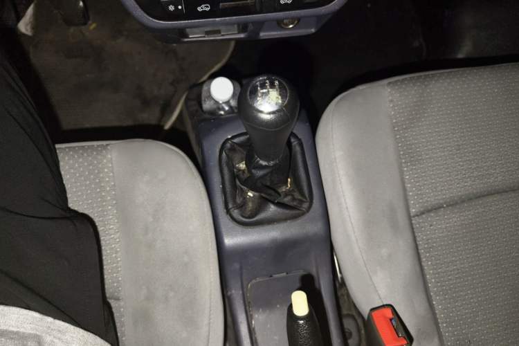 Used Jinbei Hiace X30 2021 1.5L Wealthy Single-Steaming Air-Conditioned Version Bus China VI Standard SWC15M Gear Lever