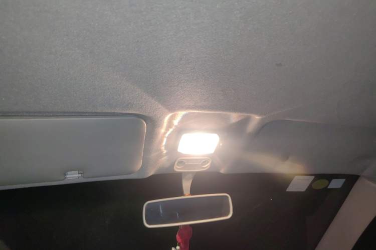 Used Jinbei Hiace X30 2021 1.5L Wealthy Single-Steaming Air-Conditioned Version Bus China VI Standard SWC15M Headliner