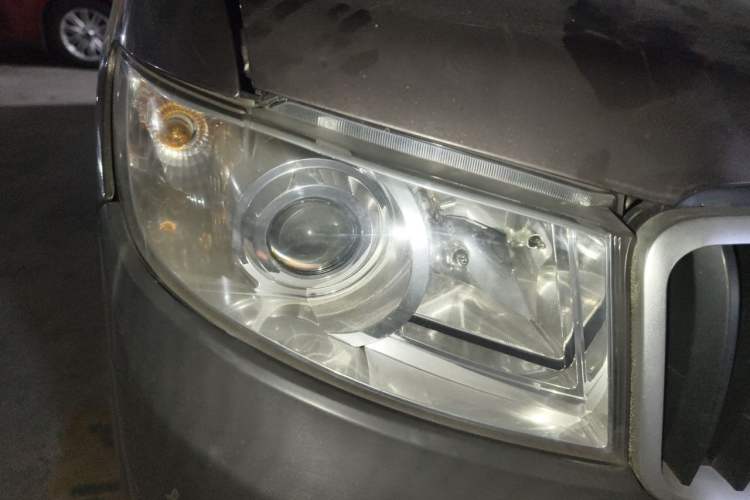 Used Jinbei Hiace X30 2021 1.5L Wealthy Single-Steaming Air-Conditioned Version Bus China VI Standard SWC15M Right Front Headlight