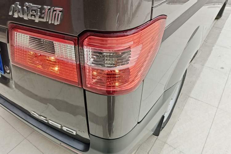 Used Jinbei Hiace X30 2021 1.5L Wealthy Edition Bus China VI Standard SWC15M Right Rear Taillight
