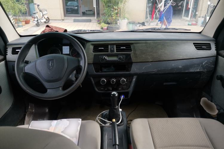 Used Jinbei Hiace X30 2021 1.5L Standard Version Air-Conditioning-Free Bus China VI Emission Standard SWC15M Center Console
