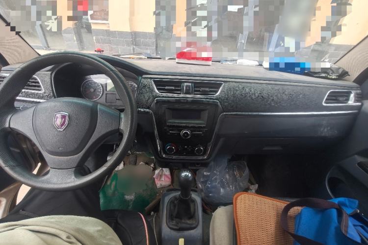 Used Jinbei Hiace X30 2021 1.5L Wealthy Single-Steaming Air-Conditioned Van China VI Standard SWC15M Center Console