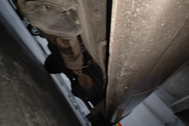 Used Jinbei Hiace X30 2021 1.5L Comfort Model Base Version (No Air Conditioning) Van China VI Standard SWC15M Chassis Front Left