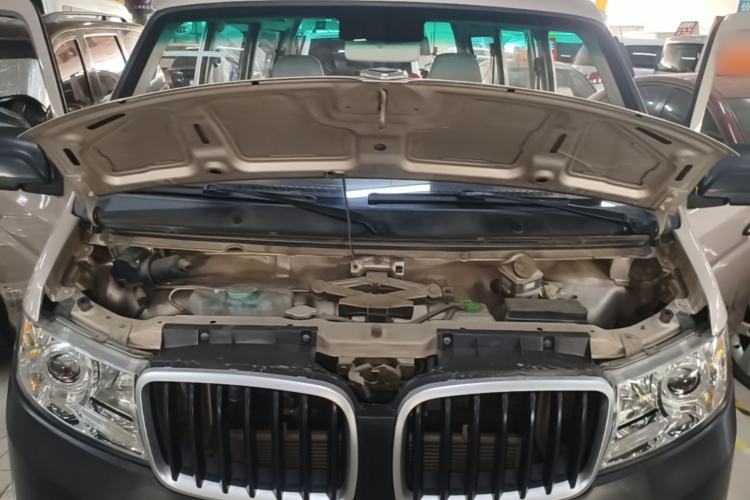 Used Jinbei Hiace X30 2021 1.5L Wealthy Edition Bus China VI Standard SWC15M Engine Bay