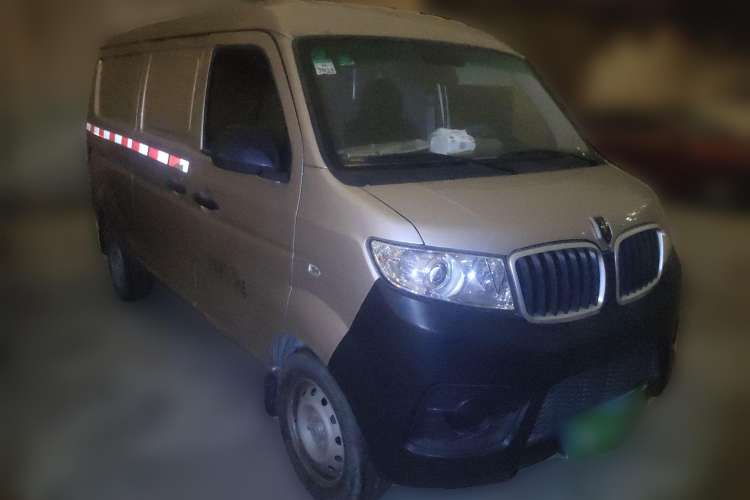 Used Jinbei Hiace X30 2021 1.5L Comfort Plus Central Air-Conditioned Van China VI Standard SWC15M Front Right 45 Deg